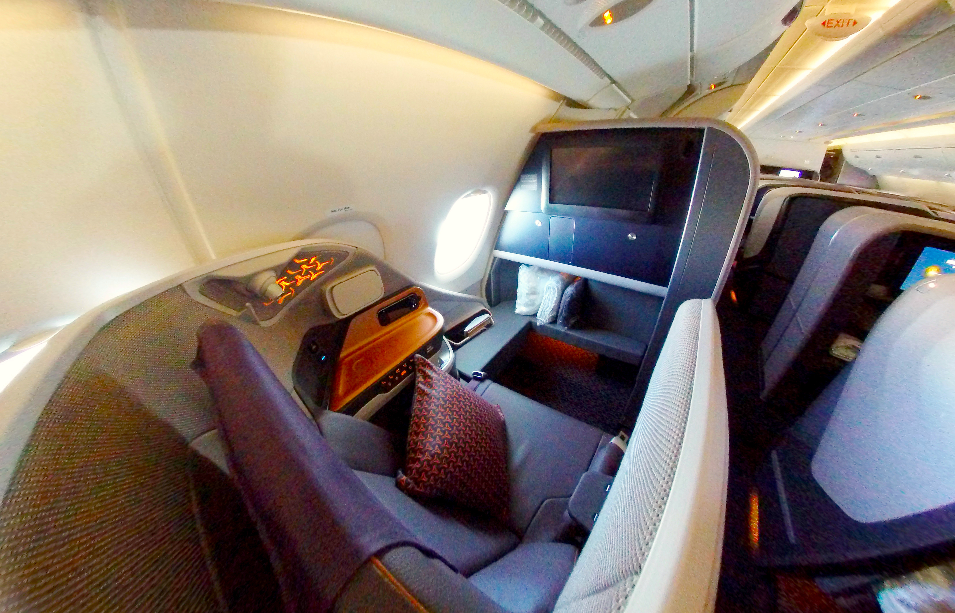 FishEye A380 Seat.jpg