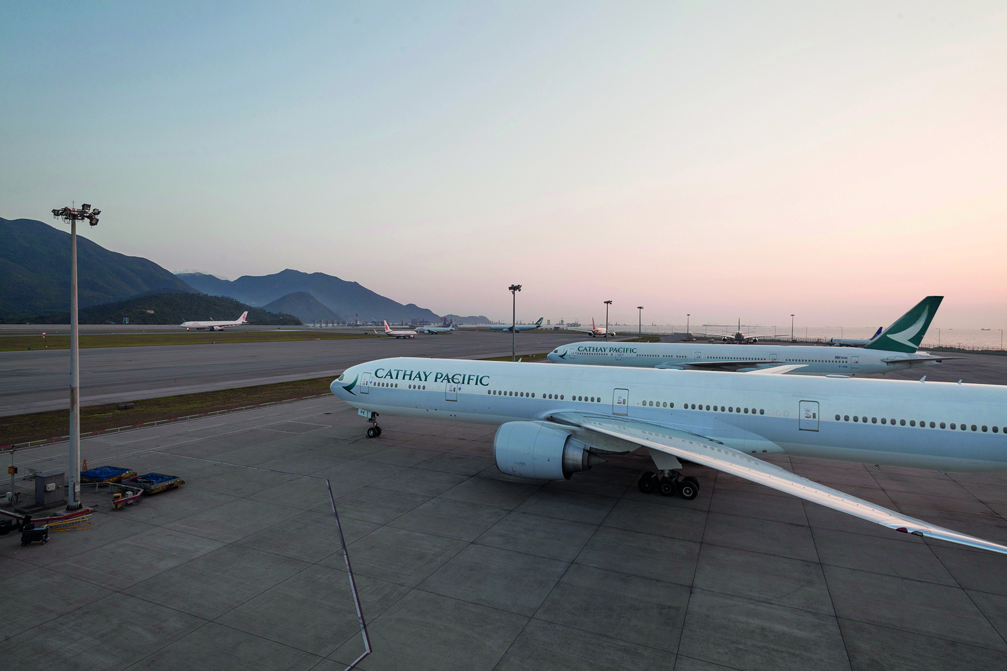 CX B77W Parked (Cathay Pacific)
