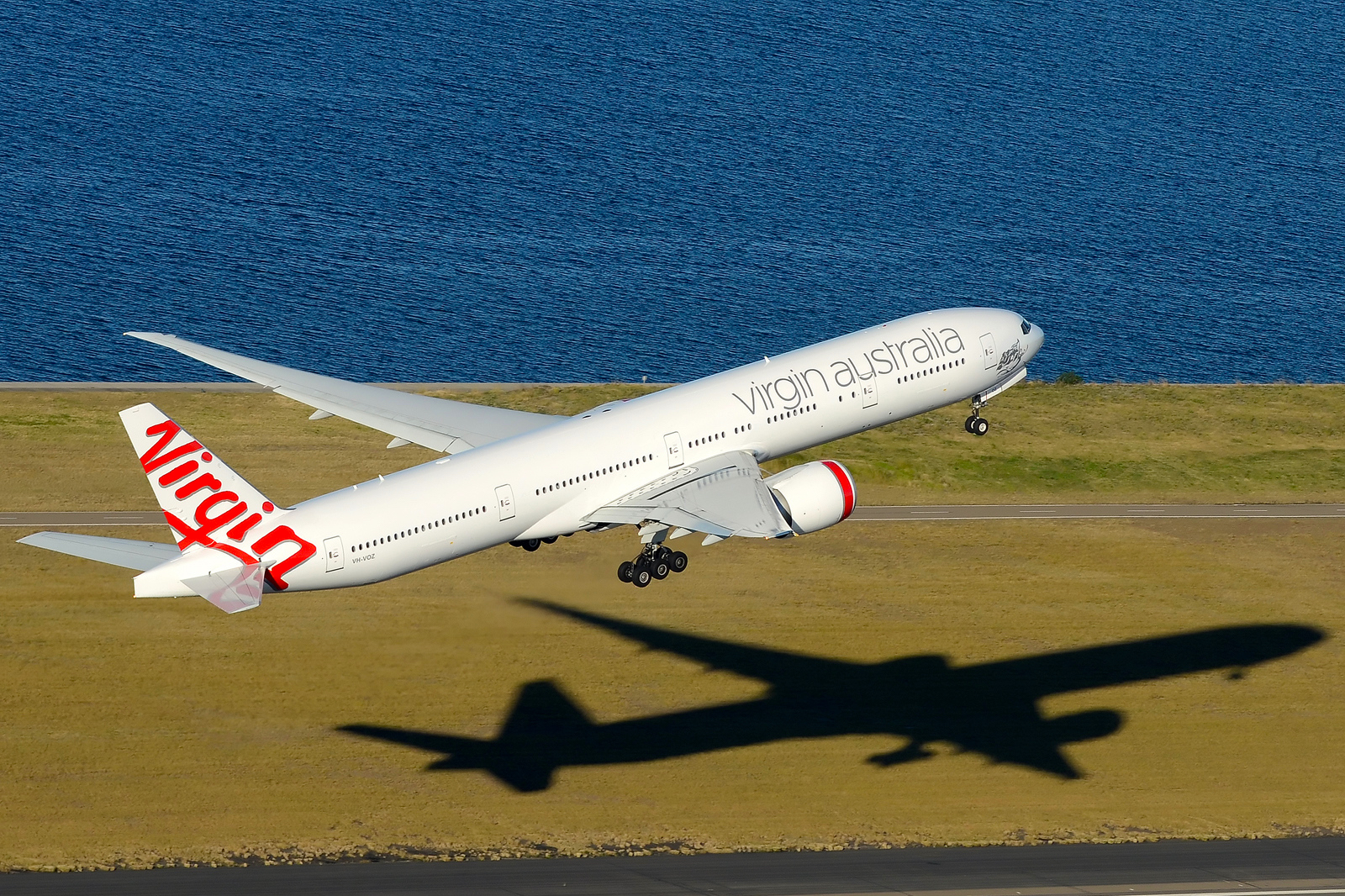Virgin Australia 777 (Damien Aiello).jpg