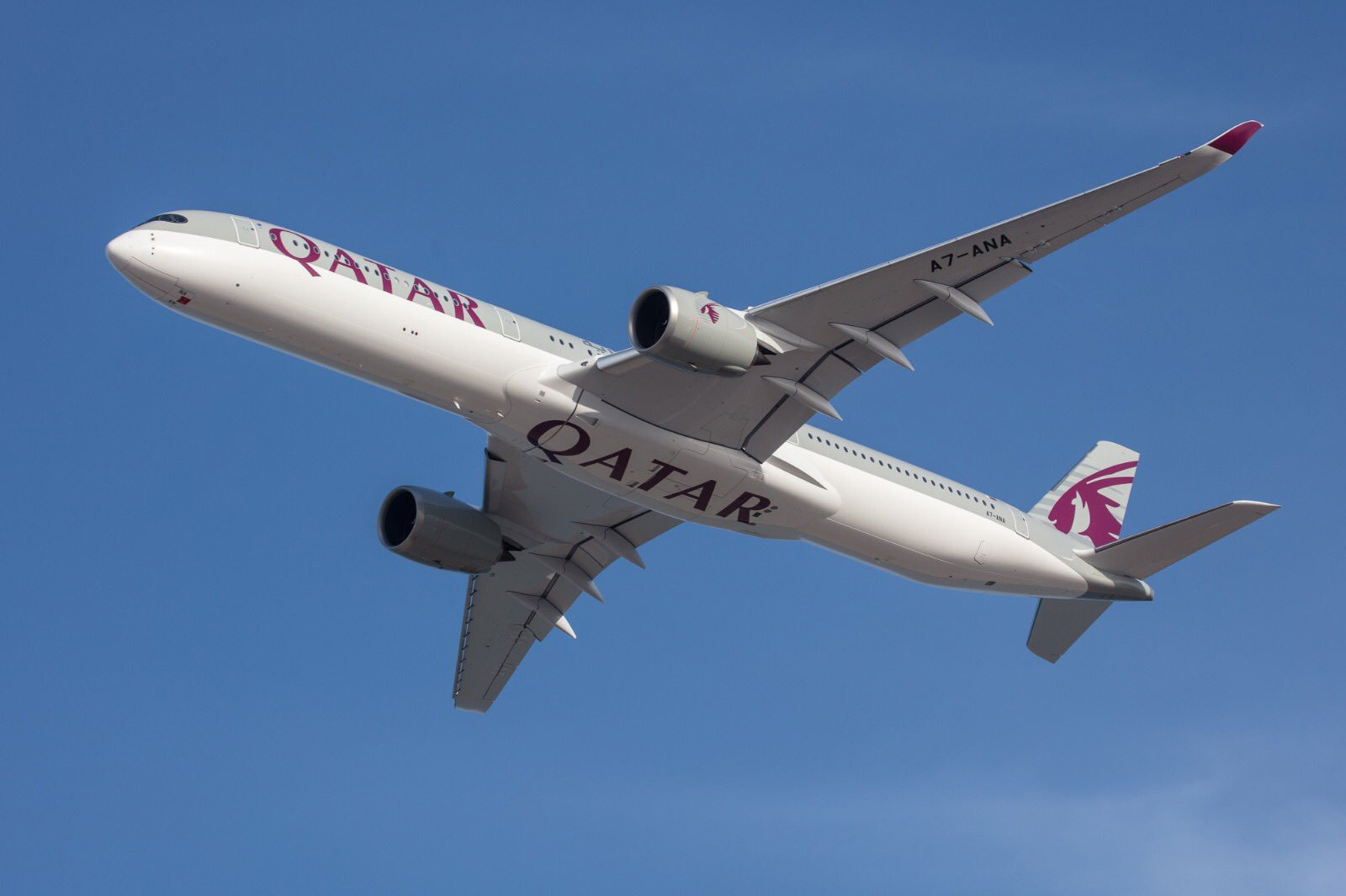 Qatar A350-1000 (Qatar Airways).jpg