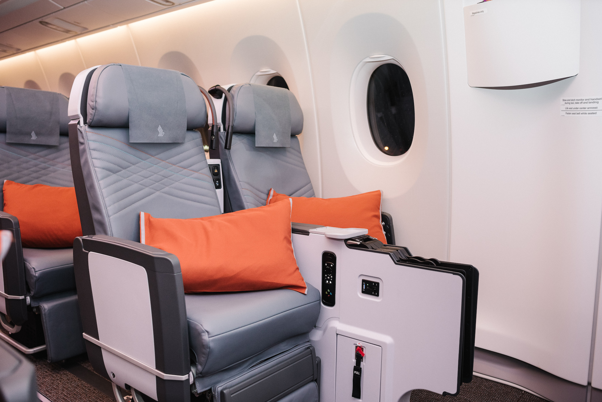 2018 W A350ULR Seats 31AC.jpg