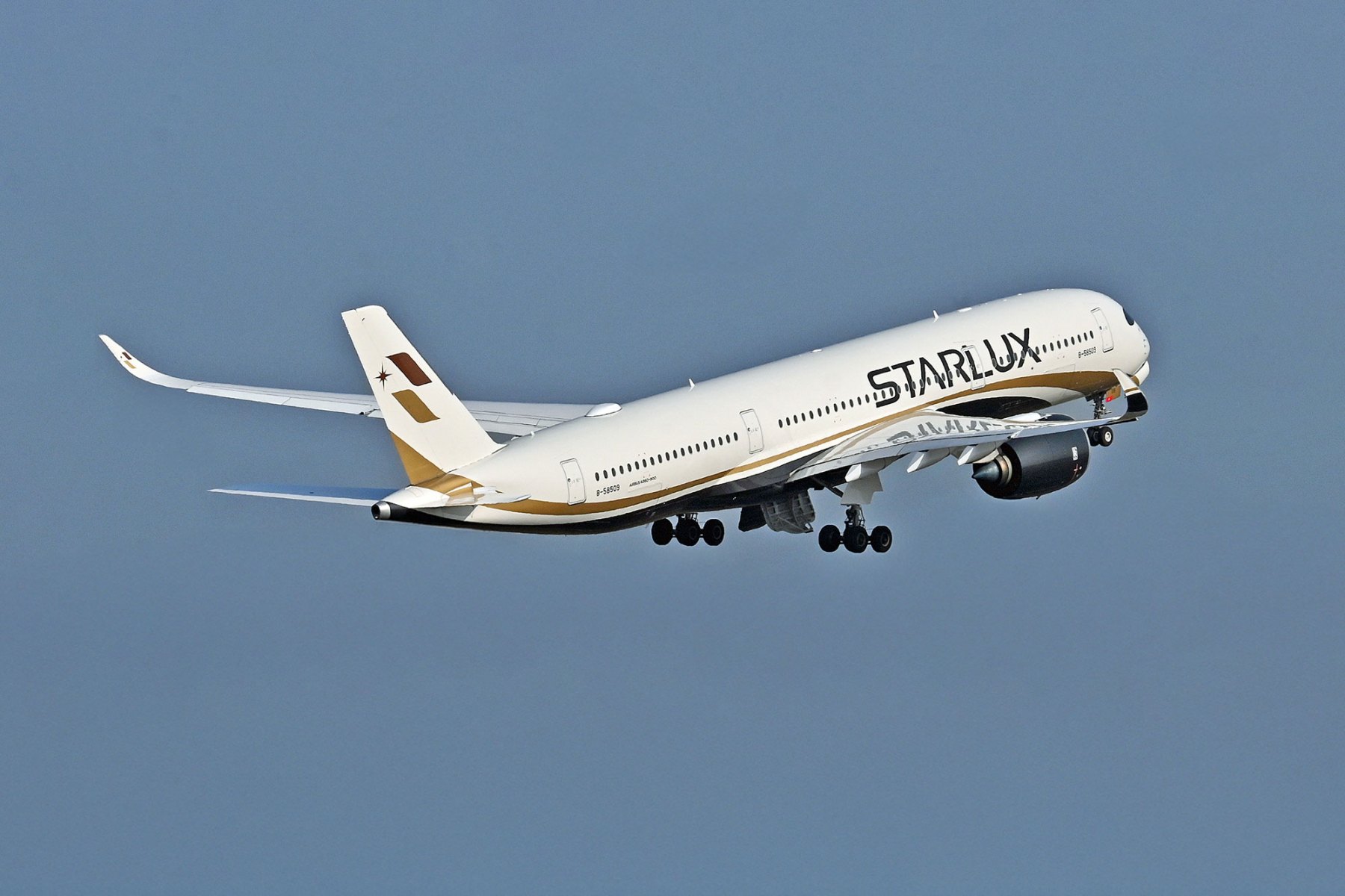 Starlux brings A350 and First Class back to Singapore - Mainly Miles